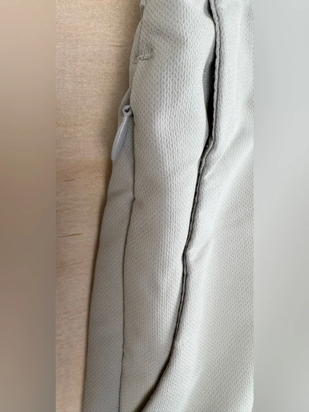 BANANA REPUBLIC BR STANDARD Performance Beige Tan Chino Golf Pants Size 36 x 29